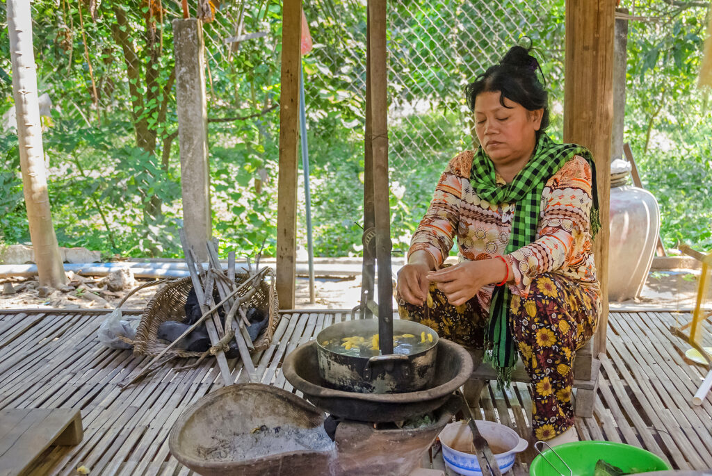 Chong Koh, Cambodia – April 9, 2018: Silk-weaver In A Small Remo